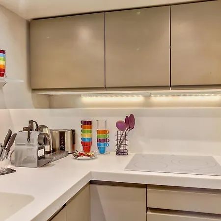 Apartment 45-atelier Buttes Chaumont Paris