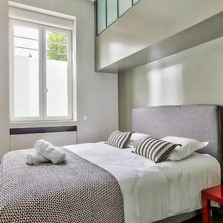 Apartment 45-atelier Buttes Chaumont Paris